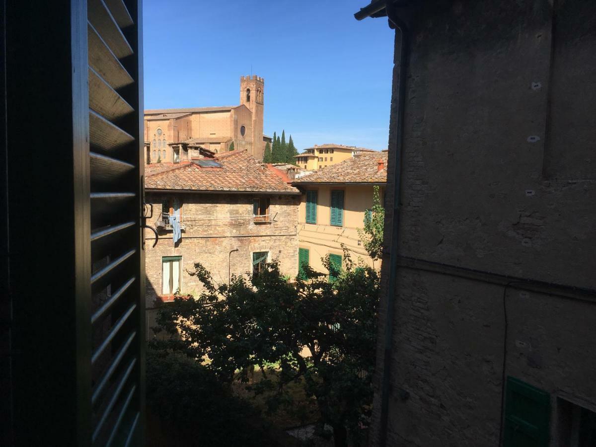 L'Indipendenza, la casa dei viaggiatori Appartamento Siena Esterno foto