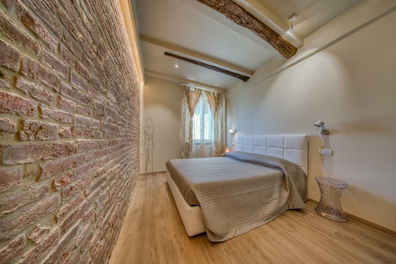 L'Indipendenza, la casa dei viaggiatori Appartamento Siena Esterno foto